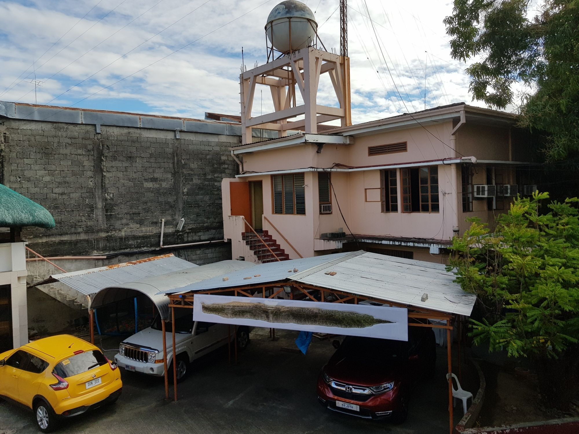 Texicano Hotel Main Laoag Eksteriør billede